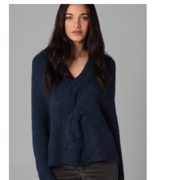 Theory Sweaters - Theory Gray V-Neck Vivini Cable Knit Twist Sweater in Alpaca Wool Sz M